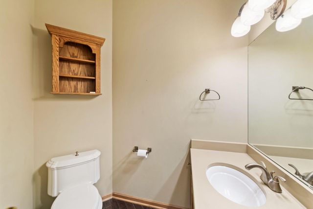 1603 Mary Street N, Maplewood, MN 55119