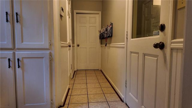 2080 TEMPLE JOHNSON Road, Loganville, GA 30052