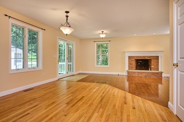 169 Aldrich St, Belchertown, MA 01007