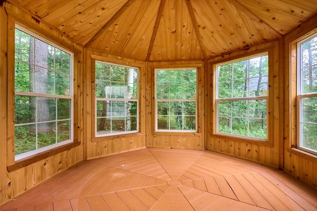169 Aldrich St, Belchertown, MA 01007