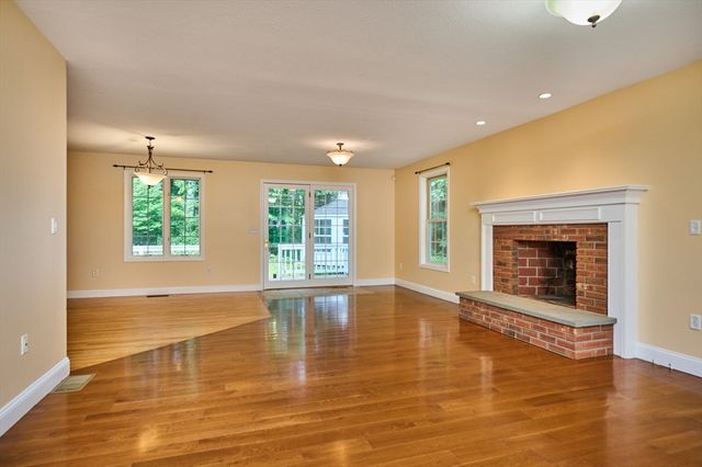 169 Aldrich St, Belchertown, MA 01007