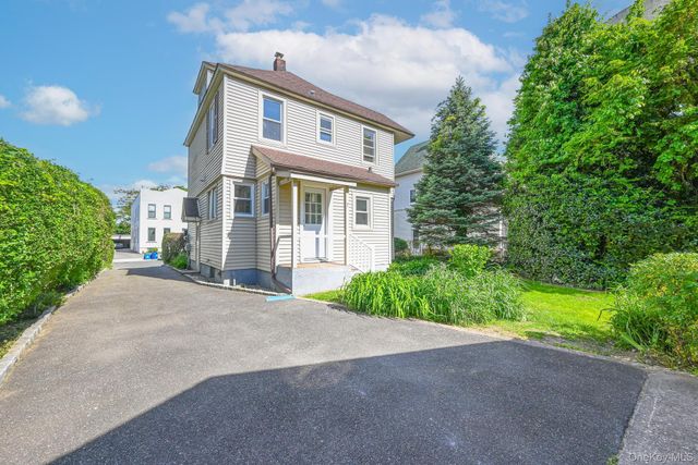 108 N Forest Avenue, Rockville Centre, NY 11570