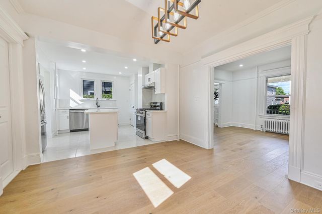 108 N Forest Avenue, Rockville Centre, NY 11570