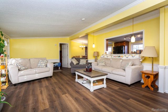 9002 Arnold Road, Ira Township, MI 48023