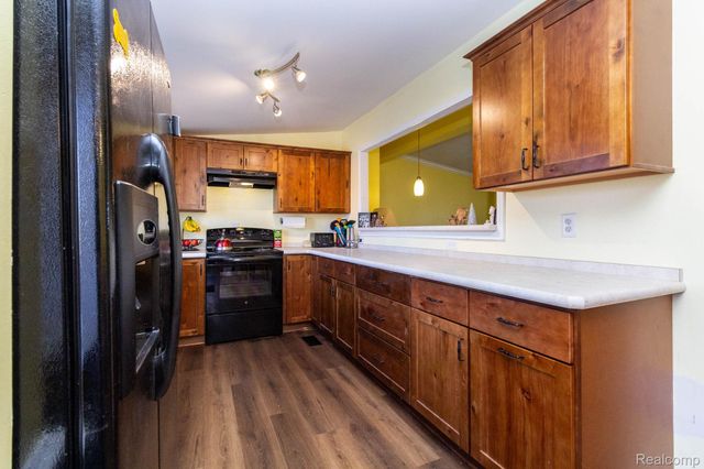 9002 Arnold Road, Ira Township, MI 48023