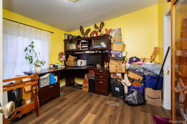 9002 Arnold Road, Ira Township, MI 48023