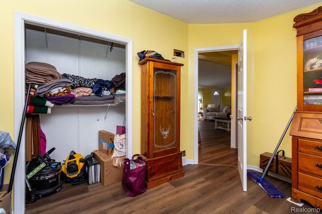 9002 Arnold Road, Ira Township, MI 48023