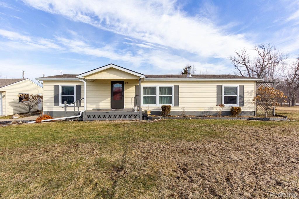 9002 Arnold Road, Ira Township, MI 48023