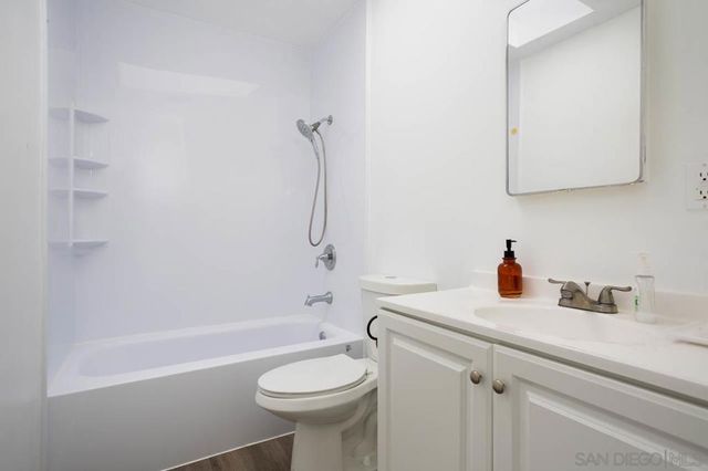 4065 Bancroft Dr, La Mesa, CA 91941