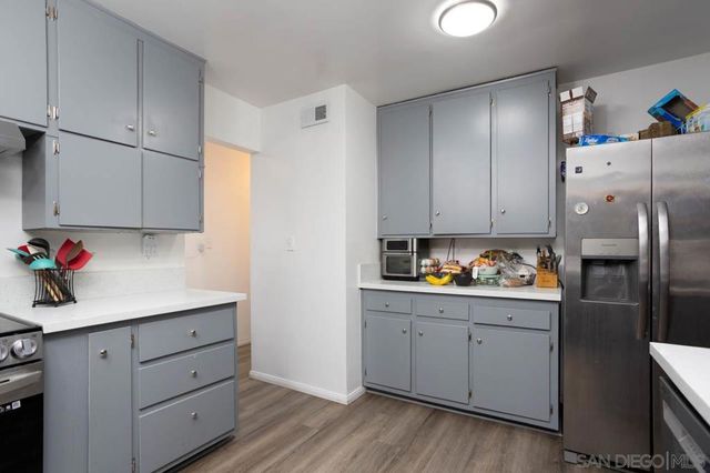 4065 Bancroft Dr, La Mesa, CA 91941