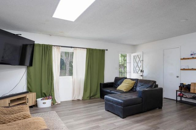 4065 Bancroft Dr, La Mesa, CA 91941