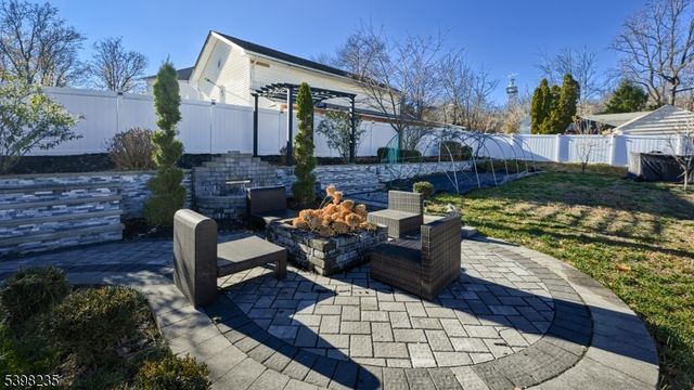 224 Pompton Rd, Haledon Boro, NJ 07508