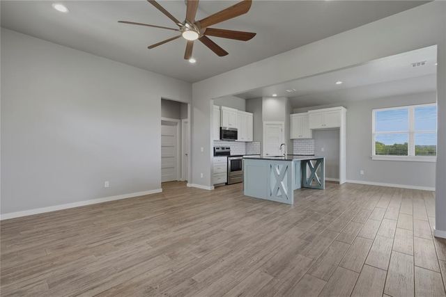 17319 290th Street Street, Washington, OK 73093