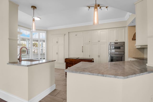 222 S Plaza Court, Mount Pleasant, SC 29464