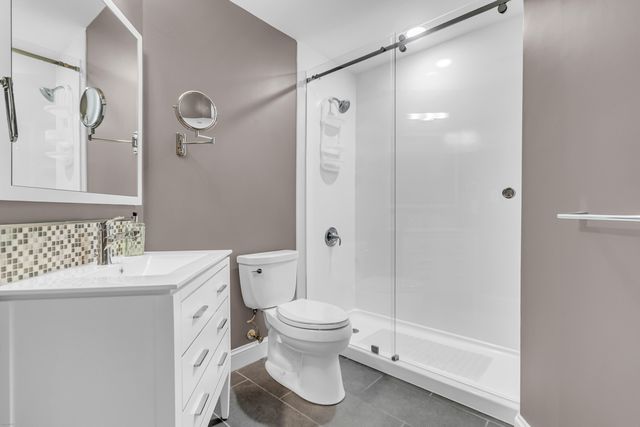 222 S Plaza Court, Mount Pleasant, SC 29464