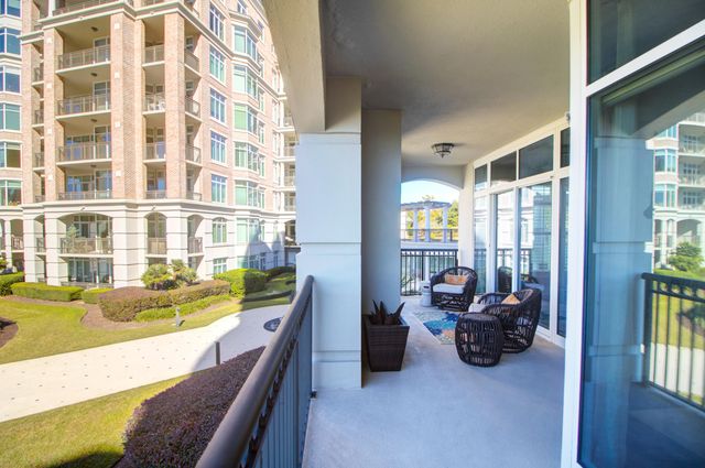 222 S Plaza Court, Mount Pleasant, SC 29464