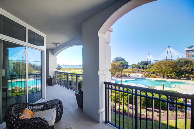 222 S Plaza Court, Mount Pleasant, SC 29464