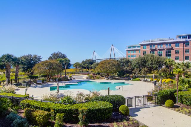 222 S Plaza Court, Mount Pleasant, SC 29464