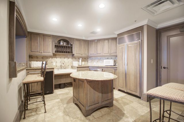 222 S Plaza Court, Mount Pleasant, SC 29464