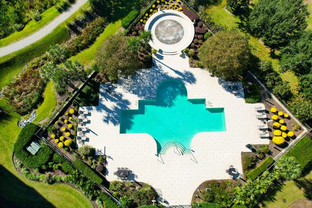 222 S Plaza Court, Mount Pleasant, SC 29464