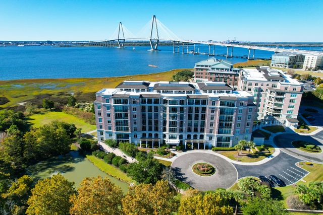 222 S Plaza Court, Mount Pleasant, SC 29464