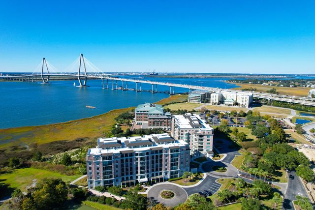 222 S Plaza Court, Mount Pleasant, SC 29464