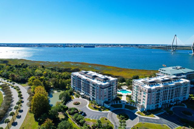 222 S Plaza Court, Mount Pleasant, SC 29464