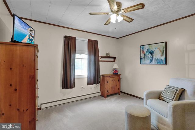 17 RICHMAIDEN RD, Fleetwood, PA 19522