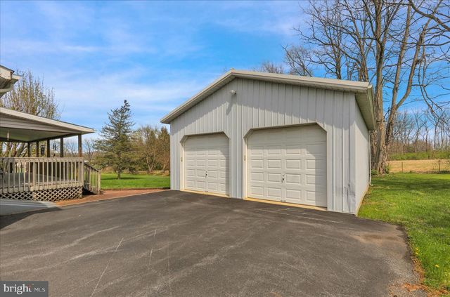 17 RICHMAIDEN RD, Fleetwood, PA 19522