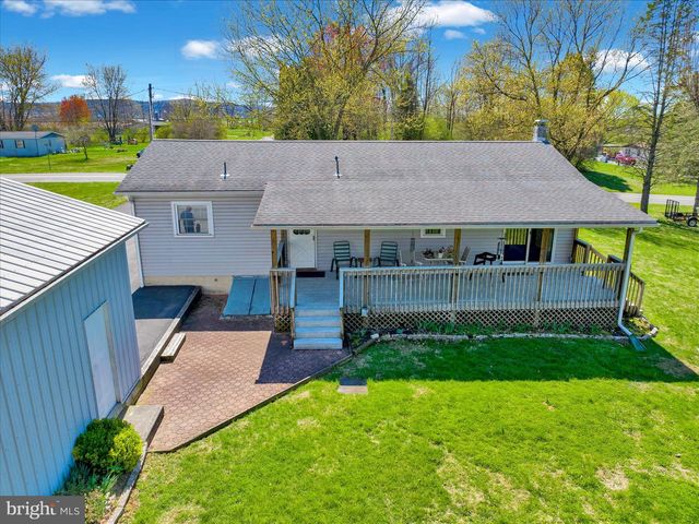 17 RICHMAIDEN RD, Fleetwood, PA 19522