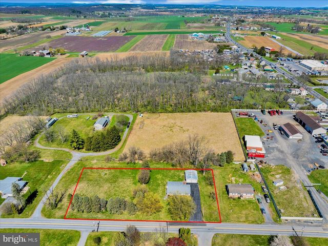 17 RICHMAIDEN RD, Fleetwood, PA 19522