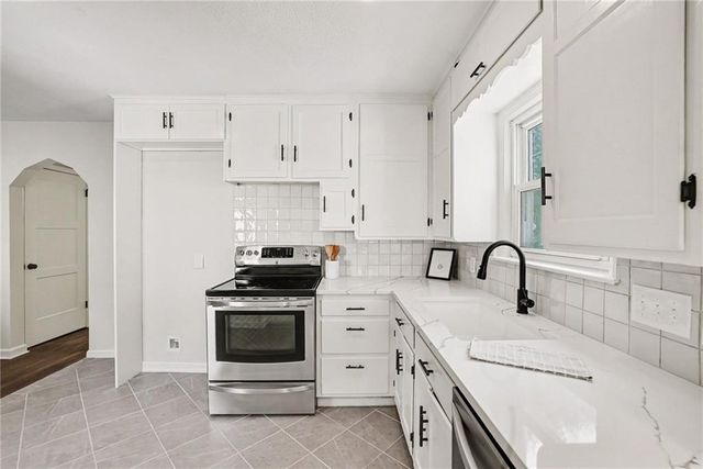 5406 Ash Street, Roeland Park, KS 66205