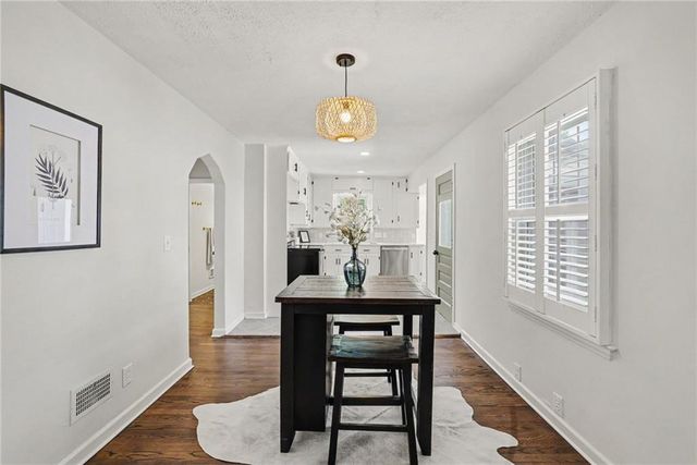 5406 Ash Street, Roeland Park, KS 66205