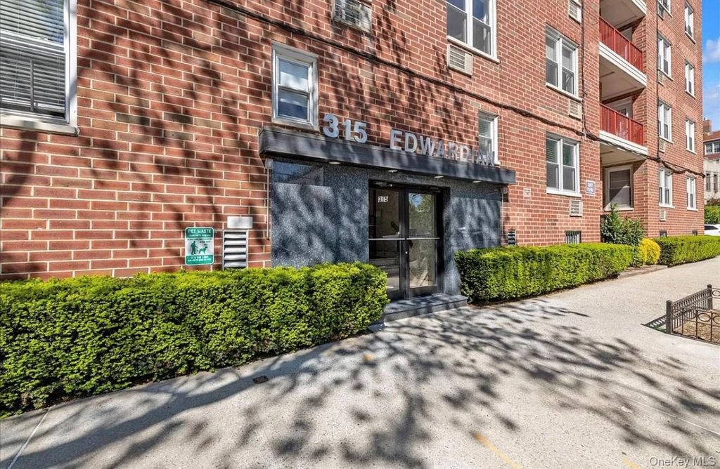 315 W 232 Street 6G, Bronx, NY 10463