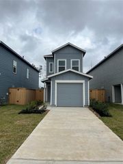 937 Pertuso Lane, Huffman, TX 77336