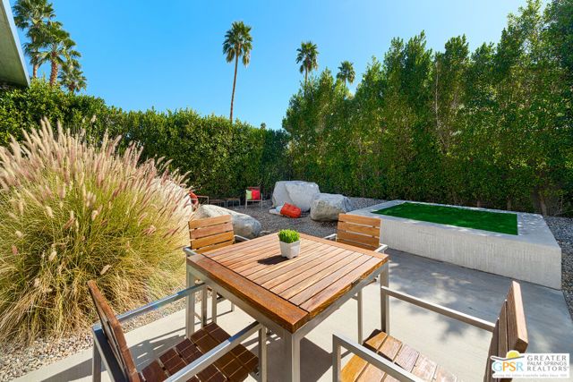 1947 S Joshua Tree Place, Palm Springs, CA 92264