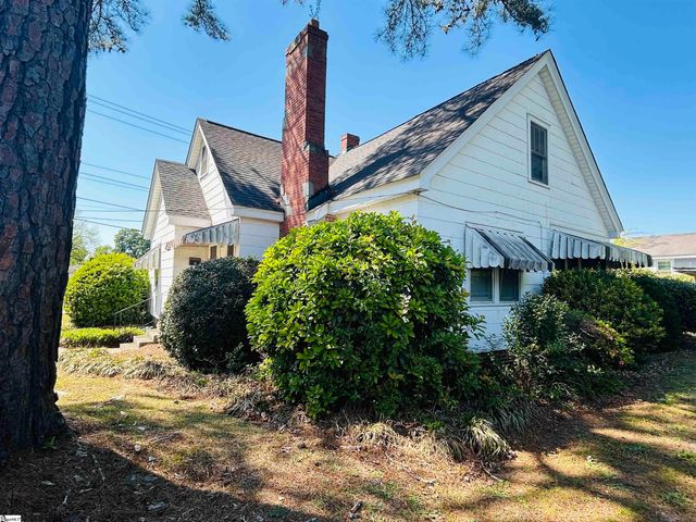 116 W Centennial Street, Clinton, SC 29325