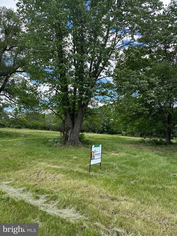 7632 MAIN ST, Middletown, VA 22645