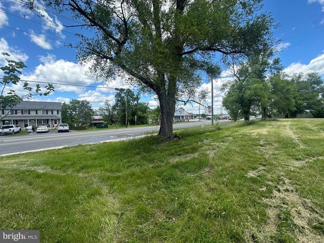 7632 MAIN ST, Middletown, VA 22645