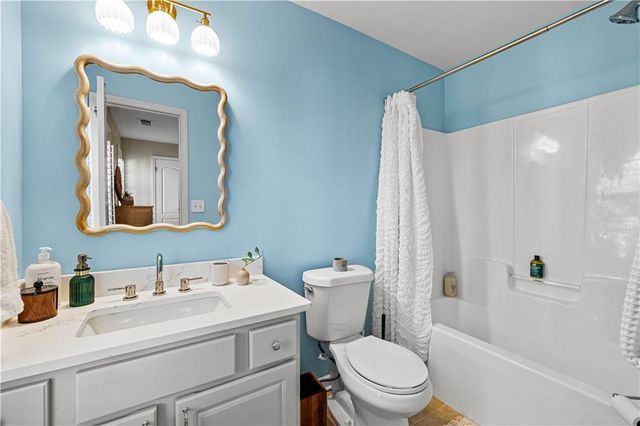 100 Portico Place, Newnan, GA 30265