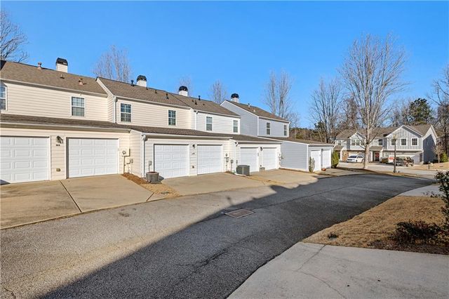 100 Portico Place, Newnan, GA 30265