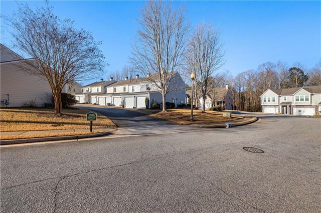 100 Portico Place, Newnan, GA 30265