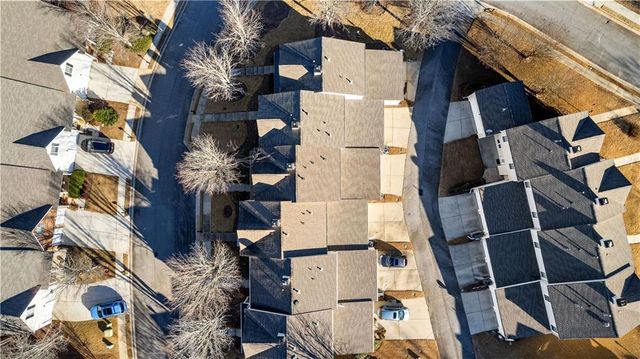 100 Portico Place, Newnan, GA 30265