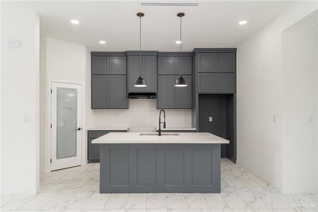 3609 Las Brisas Street, Edinburg, TX 78542