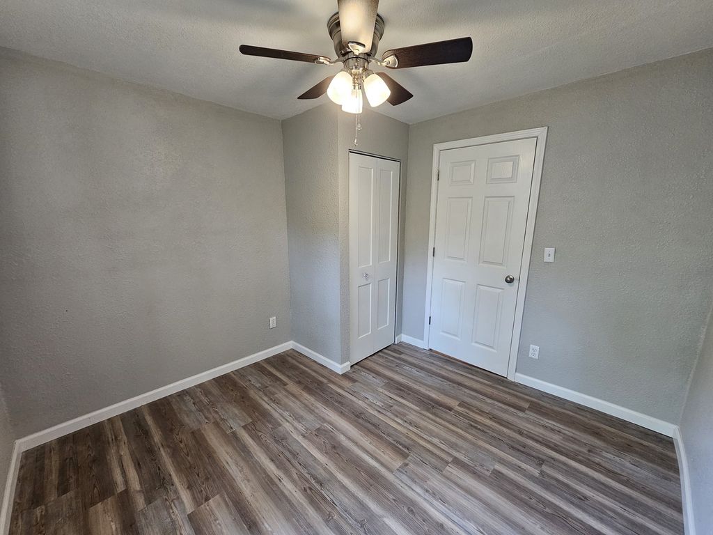 Image 17 of property listing at 415 S 21 Street, Mt Vernon, IL 62864