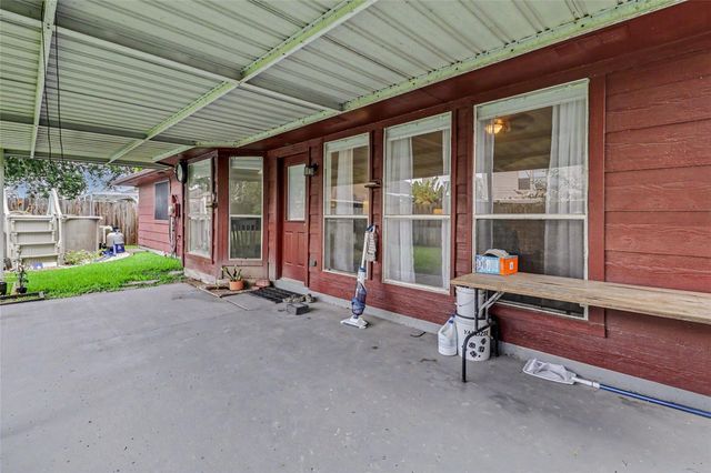 4802 Stone Bridge Street, Baytown, TX 77521