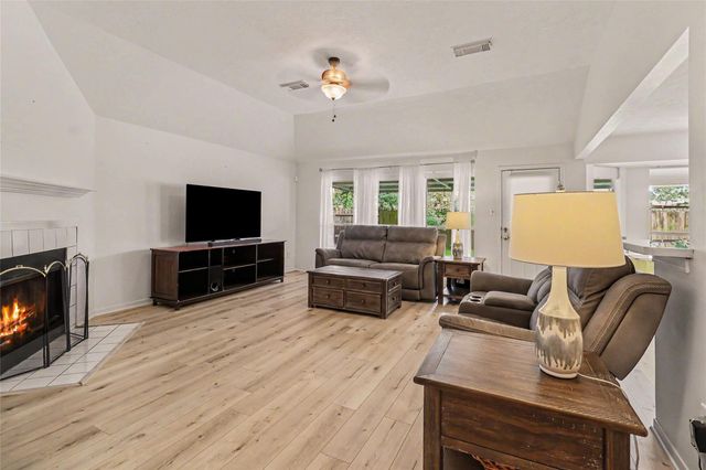4802 Stone Bridge Street, Baytown, TX 77521