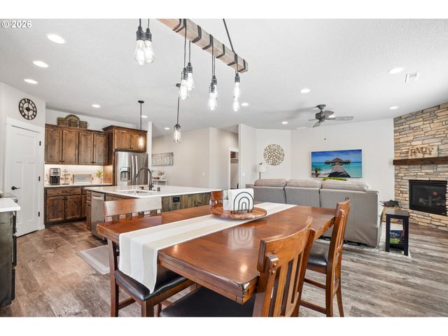 158 ZEPHYR Dr, Silver Lake, WA 98645