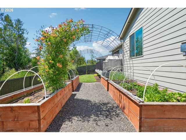 158 ZEPHYR Dr, Silver Lake, WA 98645