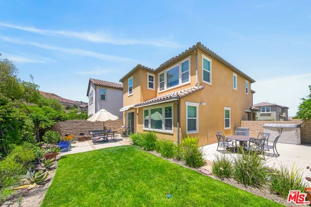 19860 Via Ott, Newhall (santa Clarita), CA 91321